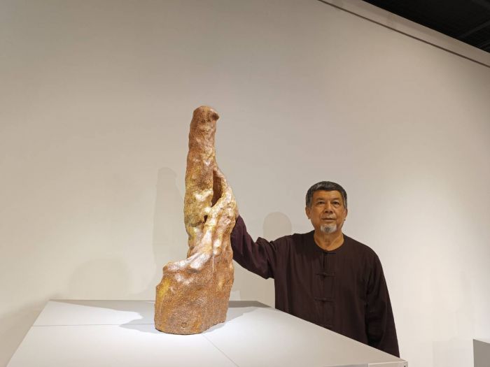 藝脈相傳林瑞華陶藝創作展 高溫柴燒呈現不同質感變化