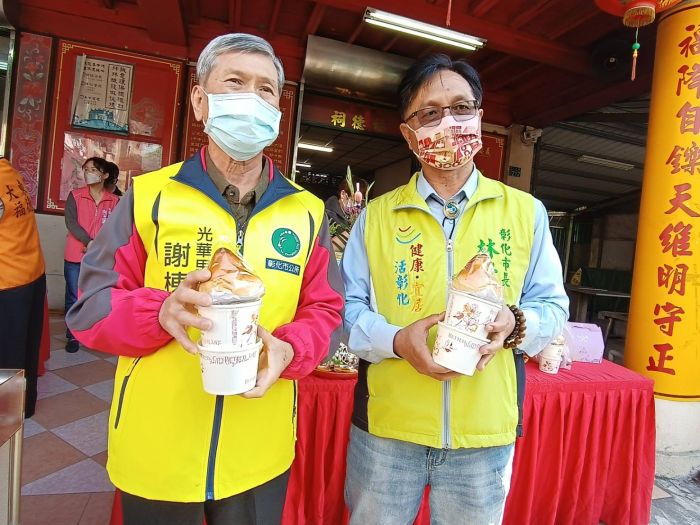 彰化市大東門福德祠舉辦尾牙祝壽祭典 分享信眾平安餐