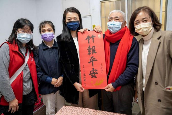 春節暖心賀禮  竹市265名獨居長輩幸福過年