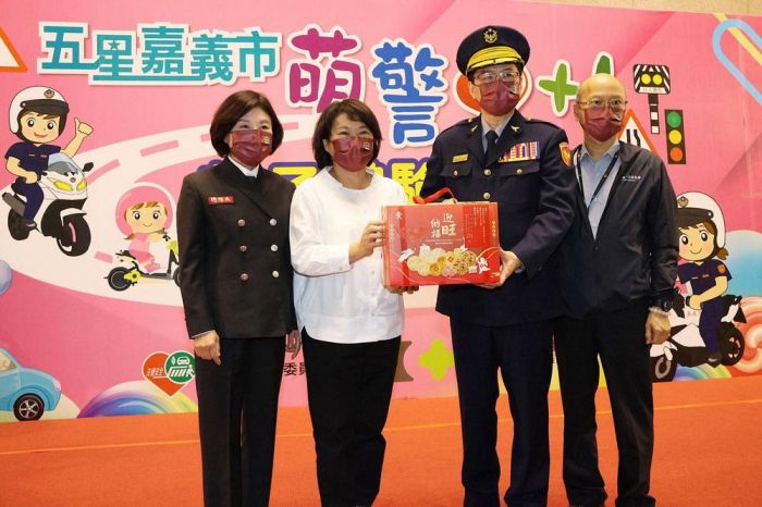 黃敏惠市長宣慰112年加強重要節日安全維護執勤人員