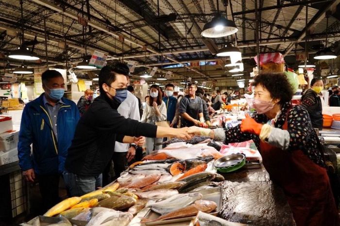 春節即至 蔣萬安赴果菜魚類批發市場關心民生供應