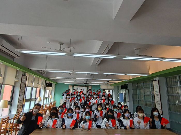 彰化女中79人次單科滿級分 雙胞胎姊妹成績亮眼各有志趣不再當同學