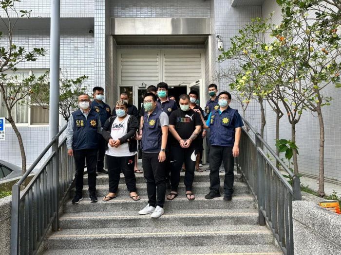棒球隊再現！被害人遭噴辣椒水、棍棒毆打倒地