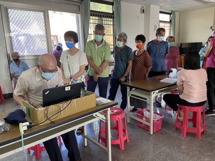 金門縣3/2日起鄉親不限年齡 接種疫苗即送宣導品乙份