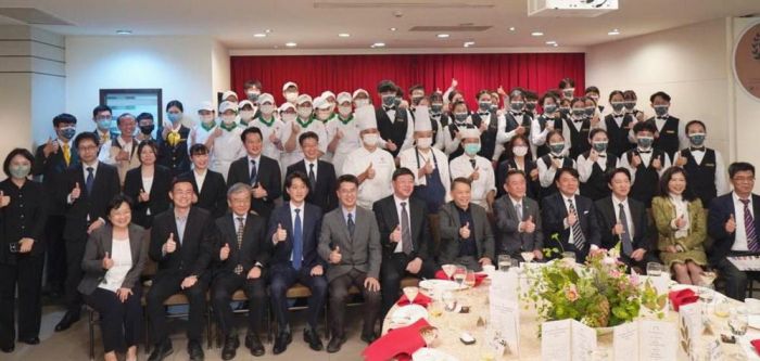 高餐大啟動海外實習 日飯店業者跨海來台面試