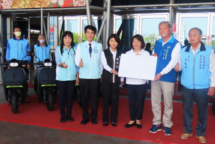 嘉義市東、西區里長電動公務機車啟用 打造淨零減碳