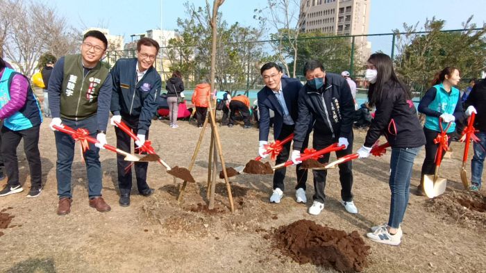 愛地球齊努力 鹿港植樹節活動種樹更護樹
