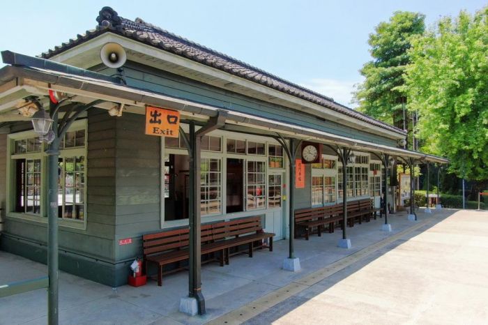 阿里山林鐵北門驛市定古蹟將整修施工暫停停靠