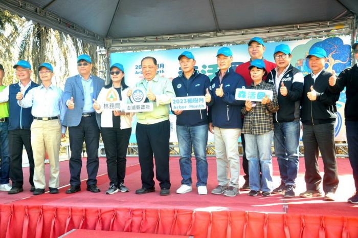 澎湖縣府與屏東林管處聯手重光植樹600株 增加0.18公頃綠地