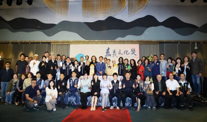 第一屆嘉義文化獎得主出爐 楊元太與王文志獲殊榮	