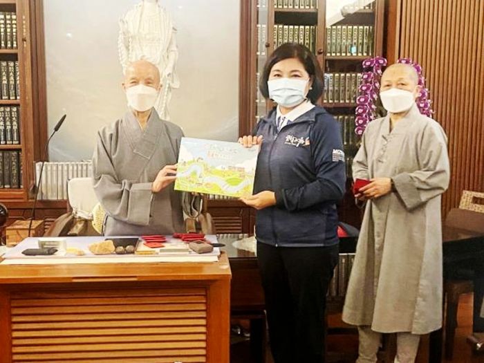 長期推展公益人文　張麗善率縣府團隊拜會證嚴上人