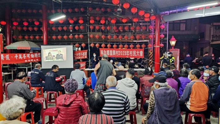 斗六警藉由社區村民大會　加強反詐及交安宣導
