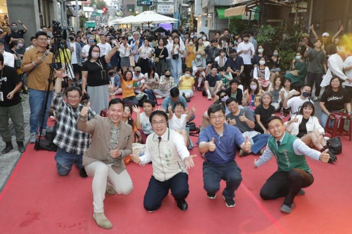 台南萬昌街爵士一日街頭音樂饗宴讓人陶醉