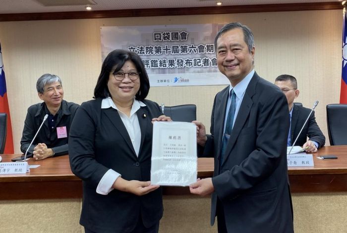 國會評鑑組織「公督盟」公佈王美惠優秀立委雙料獲獎