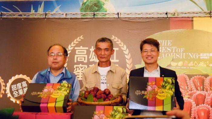 高雄紅蜜蓮霧脆甜爆汁　海綿體農創技術果實化