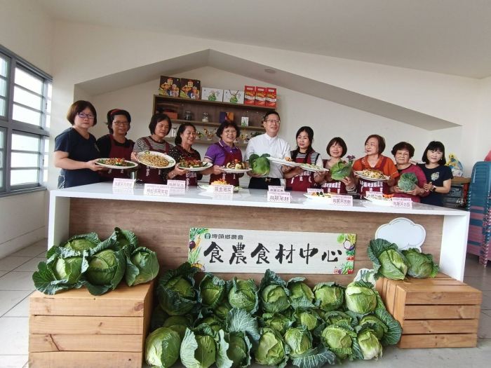 高麗菜料理也能千變萬化 埤頭鄉農會推出十大料理助農民行銷高麗菜