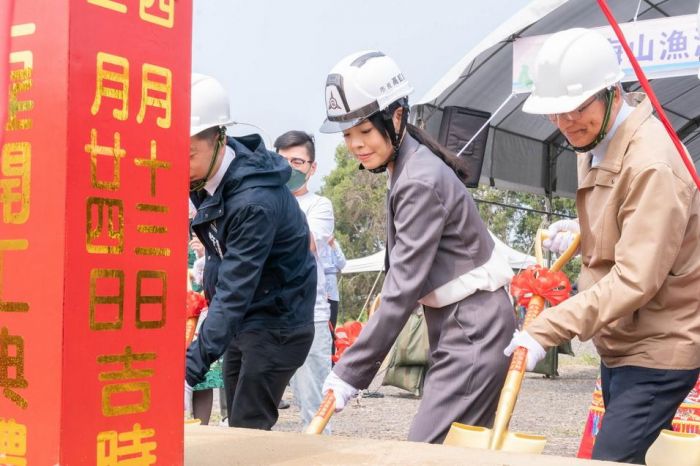 海山漁港魚貨直銷站開工　預計113年6月啟用　