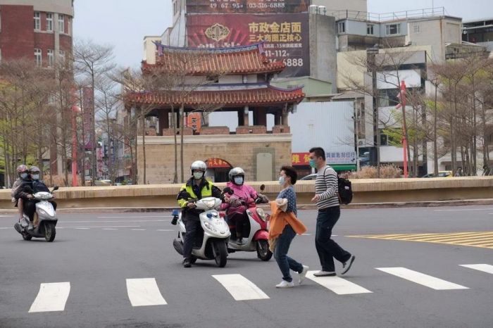 保障行人安全！　竹市警局加強路口大執法