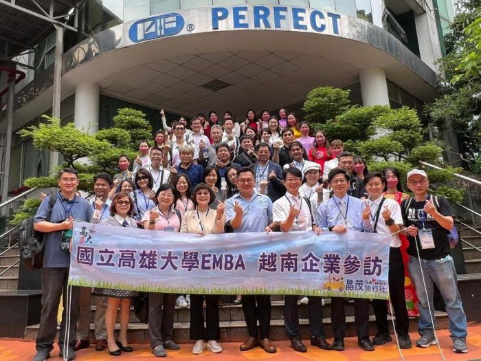 高雄大學EMBA學員 赴越參訪校友台企拓視野