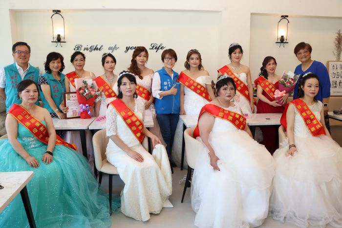 慶祝母親節! 苗栗家扶中心表揚10位新住民家庭自強母親