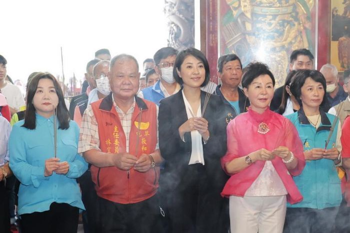 草屯敦和宮財神爺聖誕　許淑華為地方祈福