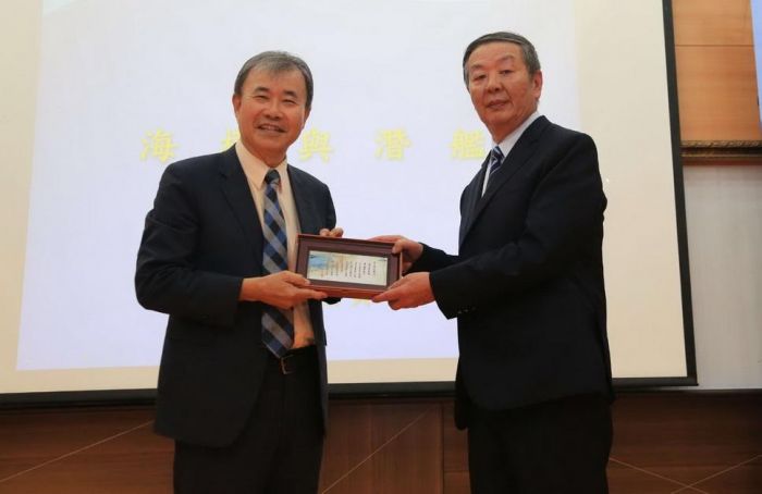 國安會諮委黃曙光與中山大學師生座談分享潛艦國造