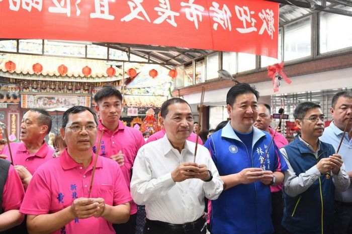 新北土城三元宮媽祖聖誕遶境　侯友宜祈求國泰民安