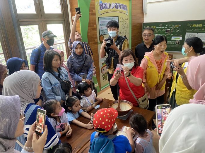 穆斯林旅遊團參觀南庄花卉節　體驗苗栗南庄慢活深度旅遊