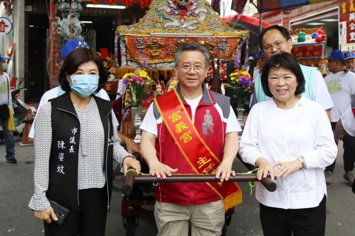 嘉市富義宮舉辦重建廟宇30週年慶典暨愛心公益活動