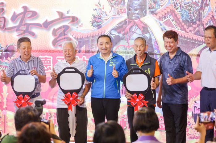新北蘆洲福安宮捐贈3輛社福專車