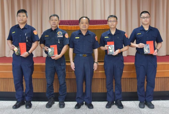 澎湖縣警察局表揚4月份「忠勤、忠義」事蹟績優人員