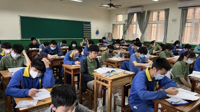 112年國中會考順利落幕　教育局6月下旬提供志願選填諮詢