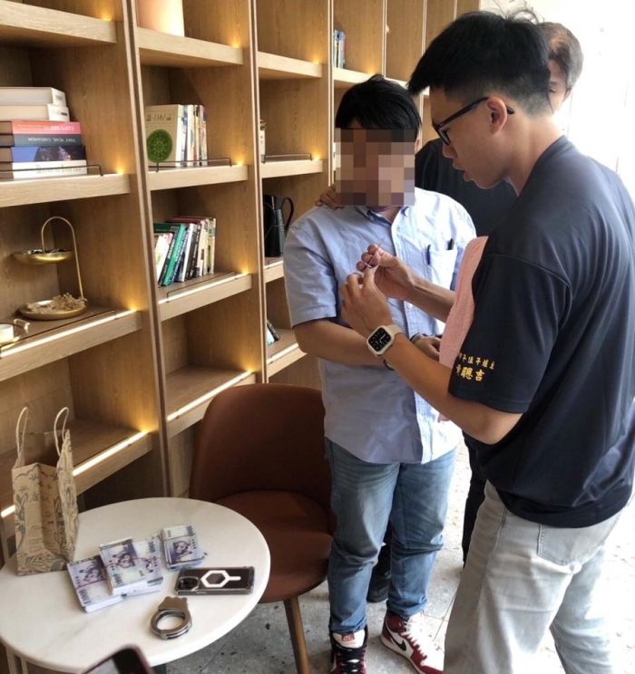 假投資約面交　斗六警埋伏逮收款車