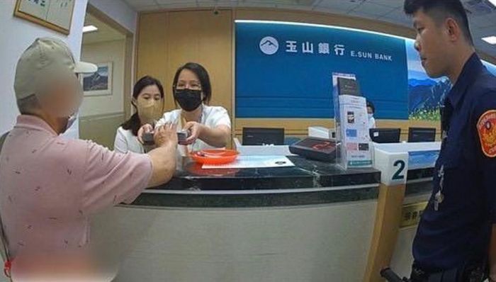 老翁遇詐匯22萬購買勞力士錶　竹南警與行員勸阻成功