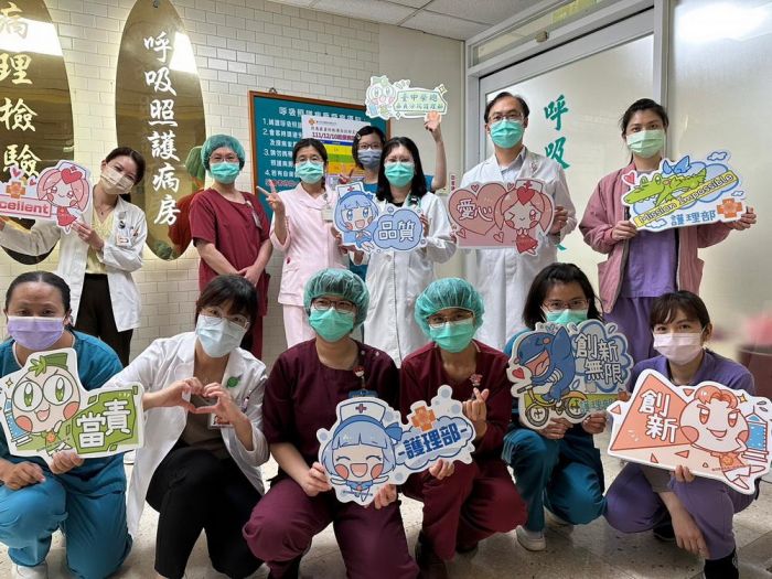 嘉榮優質呼吸照護病房醫療團隊 患者脫離呼吸器享健康