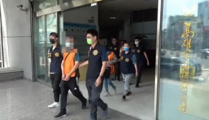 高市警破獲假檢警詐團　查獲百萬現金、名車