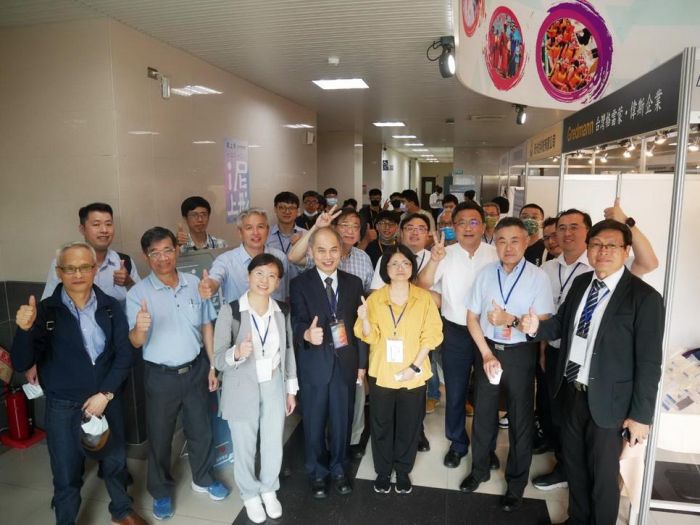 中山半導體學院首辦台灣陶瓷學會年會