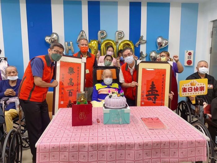屏東縣榮服處慶賀榮民人瑞百歲嵩壽