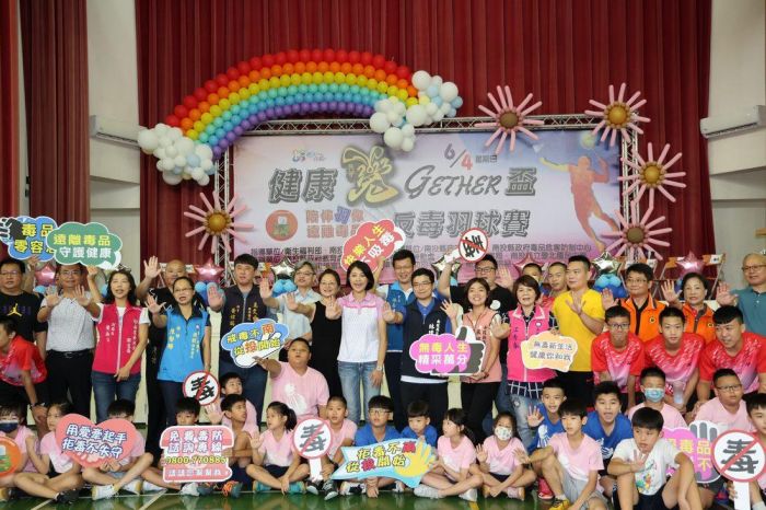 南投縣健康兔gether盃反毒羽球賽　營北國中熱鬧登場