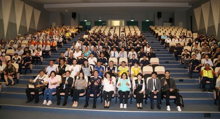 嘉義市警局歡慶警察節　黃敏惠表揚績優員警慰勉奉獻辛勞