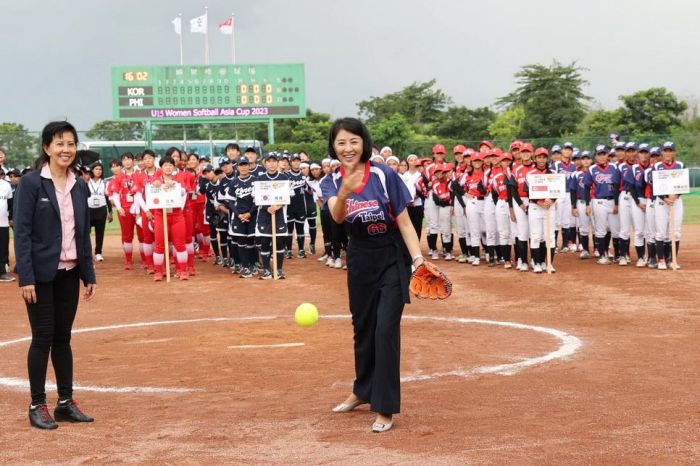 首屆U15亞洲盃女子壘球錦標賽埔里開幕　許淑華擔任開球嘉賓