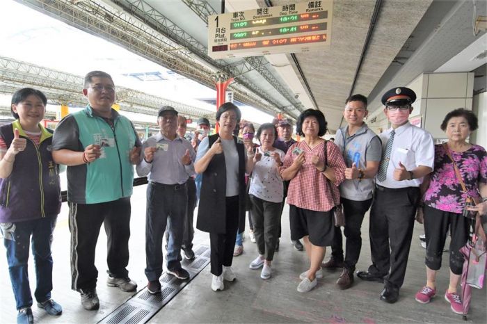 彰化長青幸福卡福利再升級 7月1日起搭乘臺鐵嘛ㄟ通