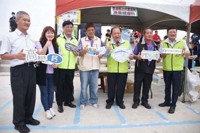 澎湖縣白沙丁香魚季熱鬧登場 陳光復期許推廣白沙農漁特產