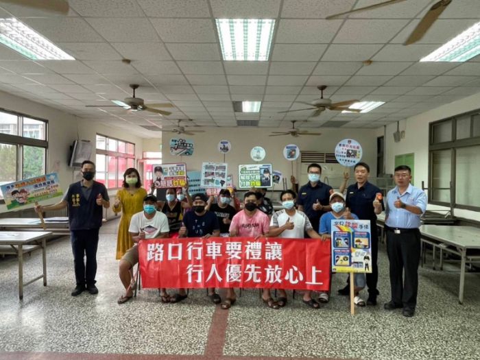 斗六警前往企業公司　加強移工社區警政宣導