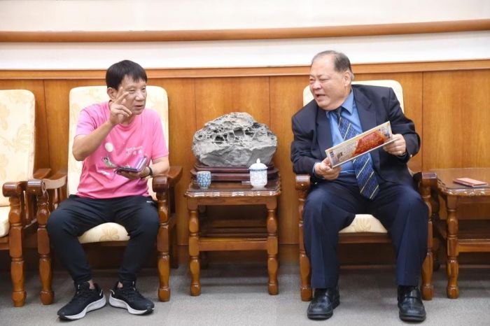 莊元和捐贈澎湖500包白米　陳光復感謝愛心善行