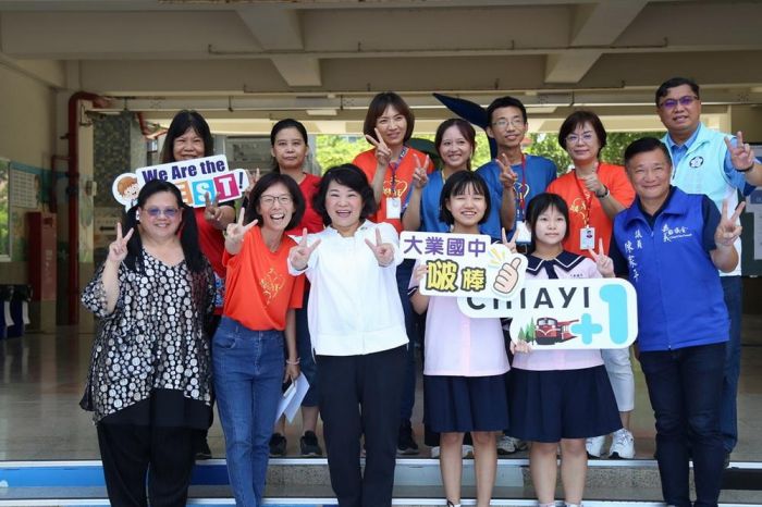 嘉市立大業實中112學年度教師甄選初試 黃敏惠視察考場
