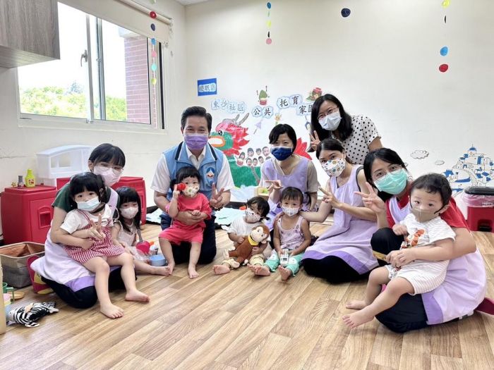 陳福海巡訪東沙社區公共托育家園　提升幼兒托育品質