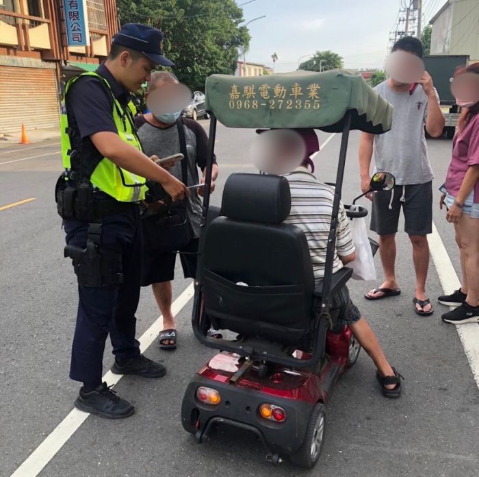嘉義老翁一路北行　莿桐警協助聯繫家屬