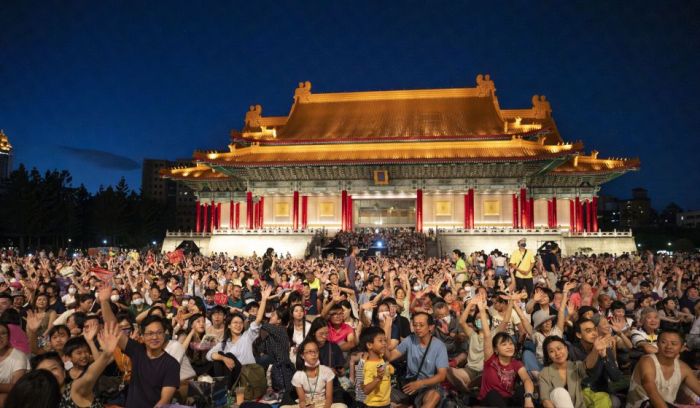 雲門十三聲邁向百場里程碑    台北戶外公演吸引2萬觀賞