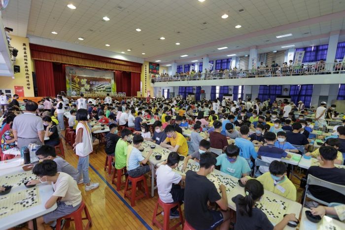 千人齊聚以棋會友 近七年彰化縣最大圍棋公開賽登場
